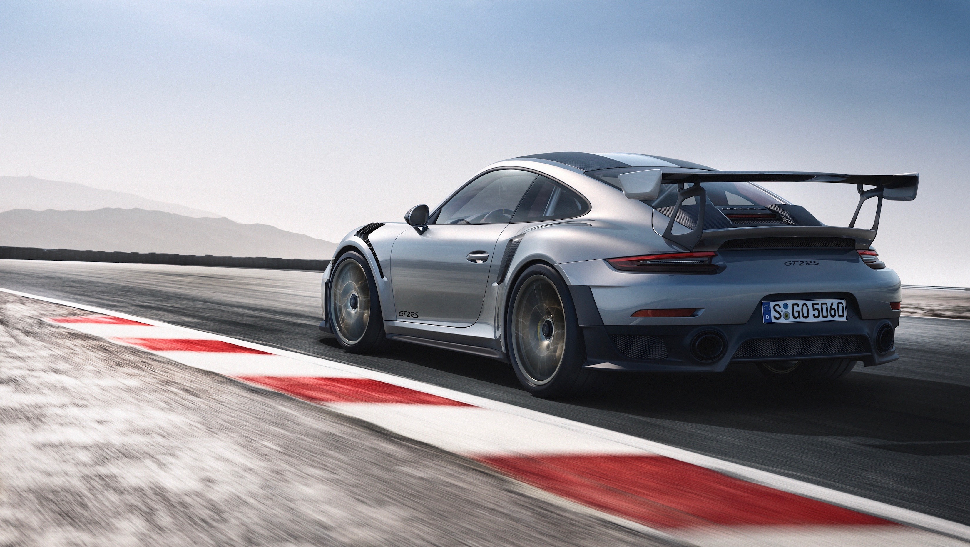 Masked Porsche 911 candidate B